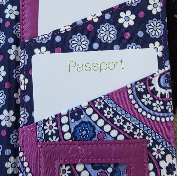 Vera Bradley Boysenberry Print Travel Wallet, Passport, ID - Picture 4 of 9